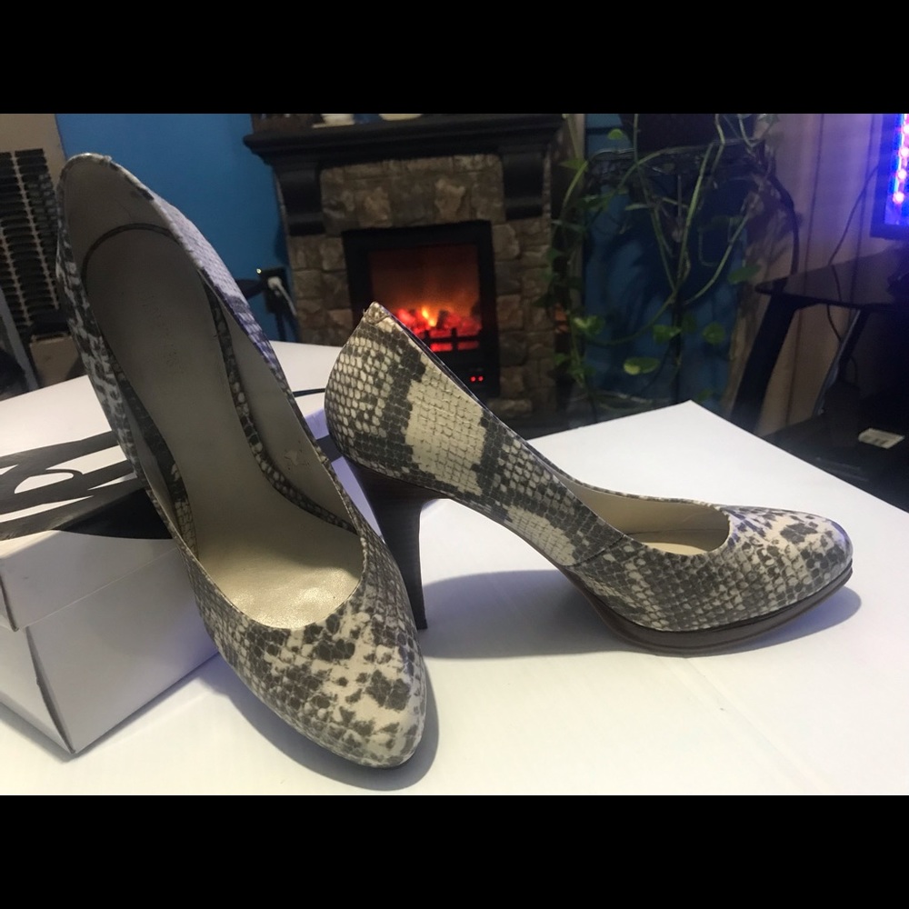 Nine West Rocha Grey Multi Platforms - Picture 8 of 9